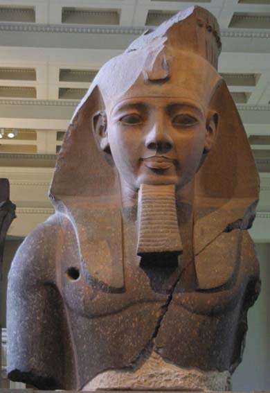 Datei:Egypt-statue.jpg